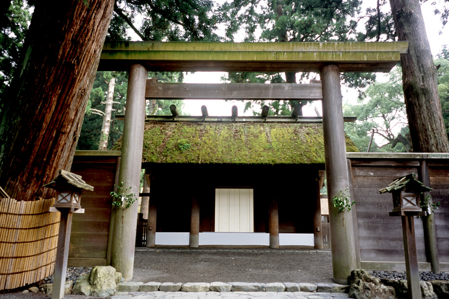 伊勢神宮 神聖なる掘立小屋 日本全国建物音頭