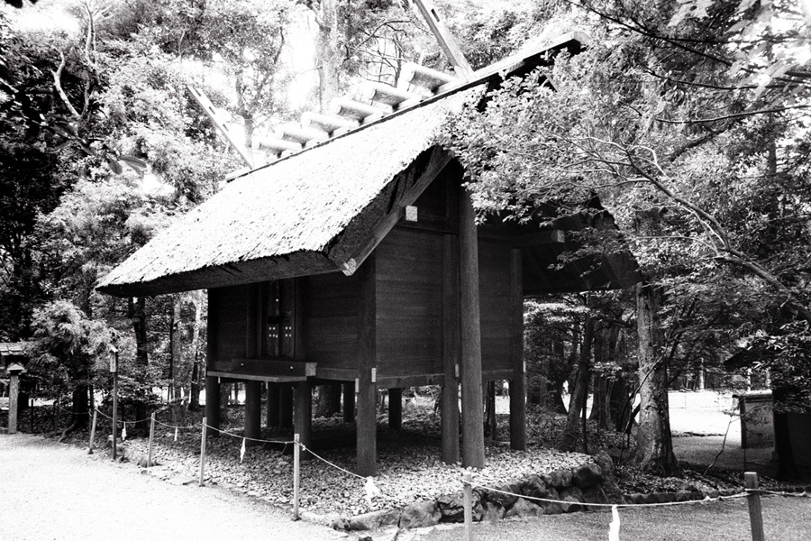 伊勢神宮 神聖なる掘立小屋 日本全国建物音頭